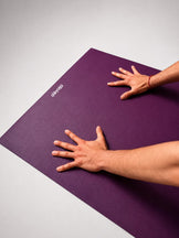 GoalGrip™ + natural texture: excellent friction for Vinyasa, Hatha and Ashtanga, with no PVC or TPE
