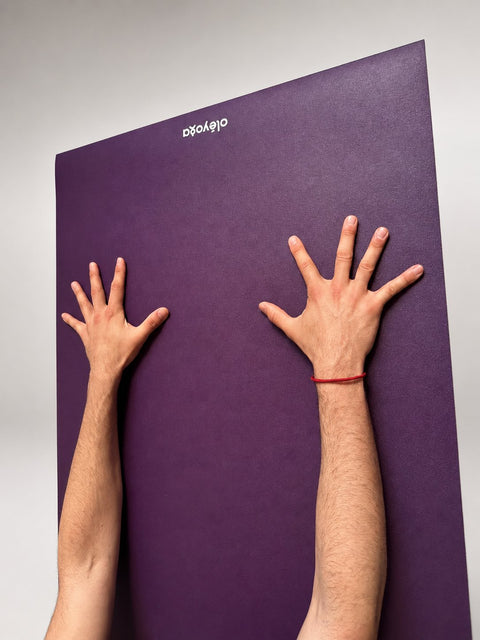 European innovation: heat-fused layers (no adhesives), AirCore™ recycled-rubber core and GoalGrip™ surface