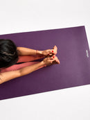 Smart comfort: 4 mm AirCore™ cushions wrists and knees without sinking. Light: just 1.8 kg to the studio