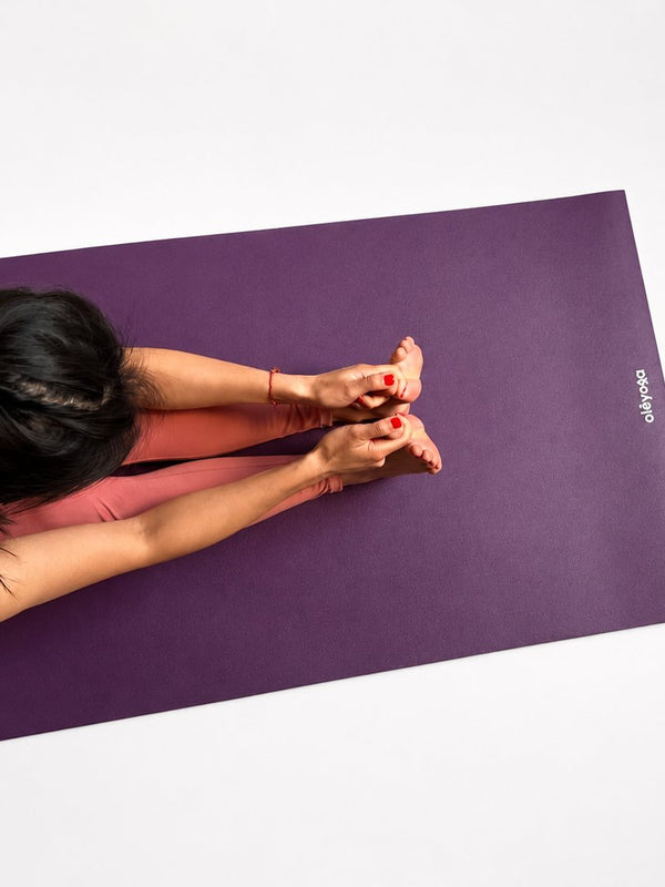 Smart comfort: 4 mm AirCore™ cushions wrists and knees without sinking. Light: just 1.8 kg to the studio